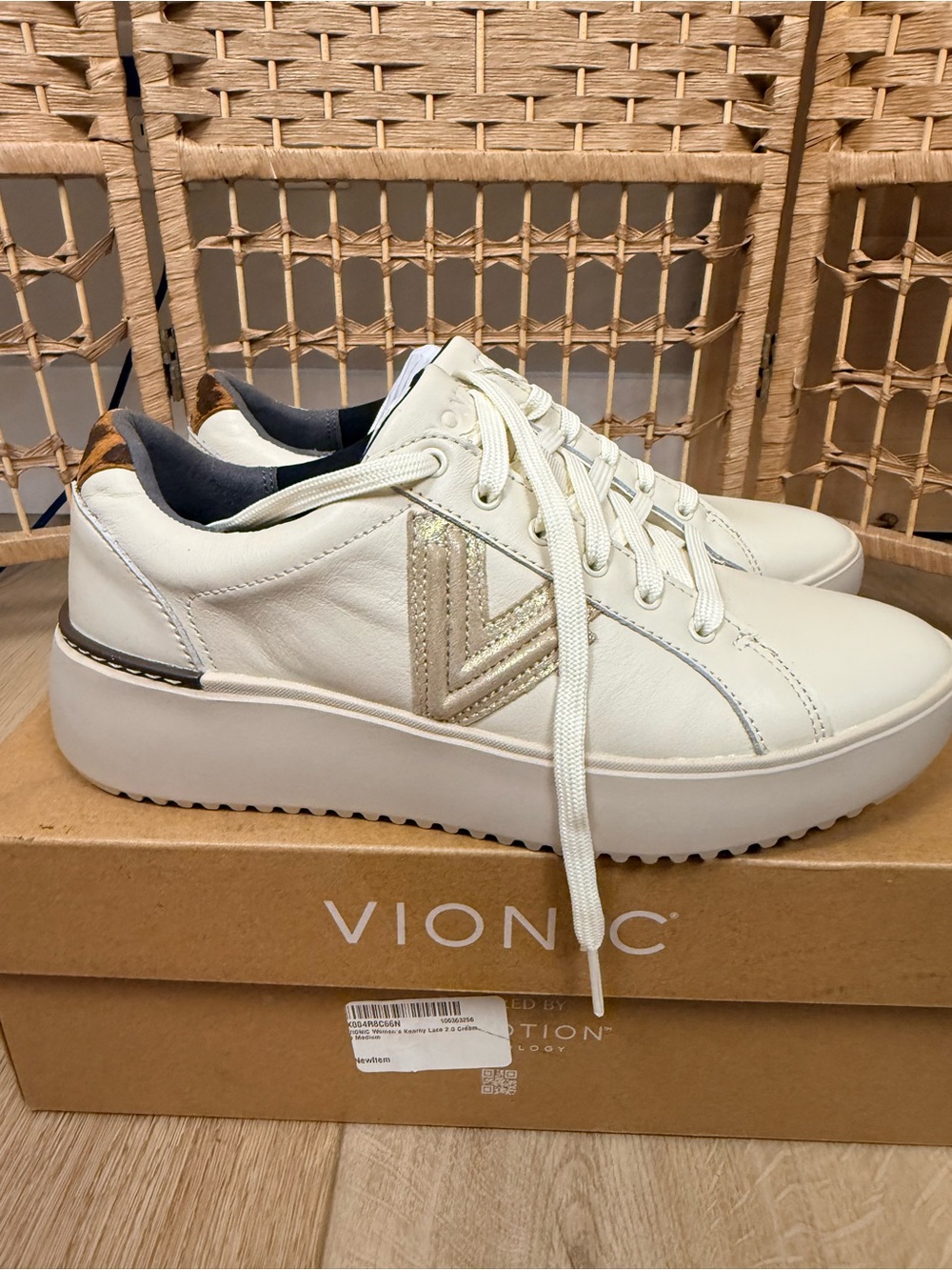 NIB Vionic Kearney Lace 2.0 Cream Women’s Size 8.5 Wide - Picture 5 of 10